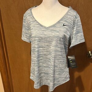 Nike Gray and White Short Sleeve Relaxed Tee